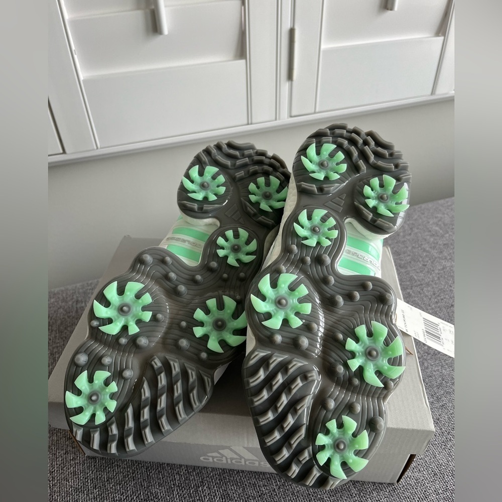 ADIDAS W TOUR360 22 Women’s Gray & Green Golf Shoe Size 7 1/2 - Picture 3 of 8